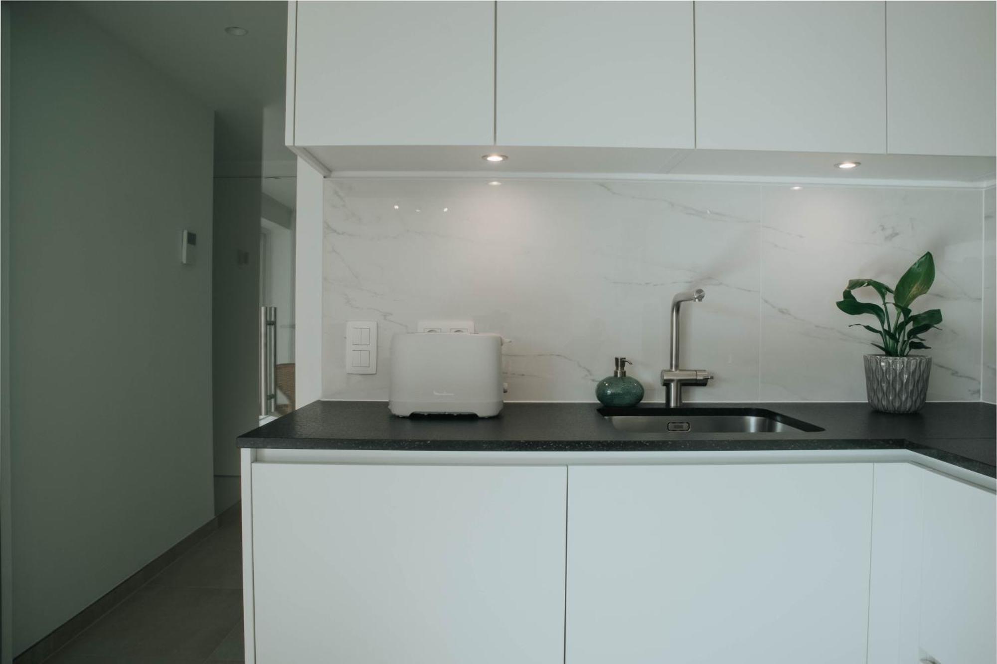 Nieuw Nabij Het Met Privegarage Apartamento *