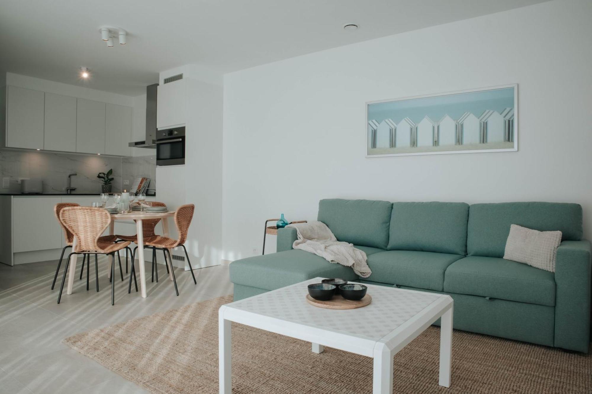 Appartamento Nieuw Nabij Het Met Privegarage Ostenda